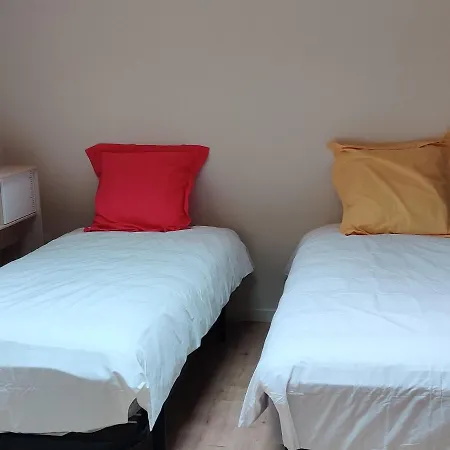 Renove Avec Piscine Interieure, Accessible Pmr, En Plein Coeur Du Bocage Vendeen. - Fr-1-426-536 *