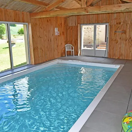 Renove Avec Piscine Interieure, Accessible Pmr, En Plein Coeur Du Bocage Vendeen. - Fr-1-426-536 別荘 Cheffois