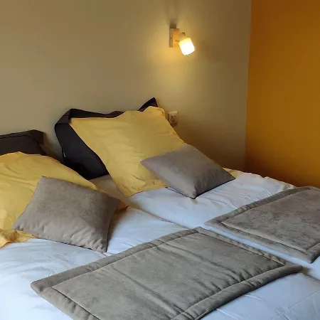 Renove Avec Piscine Interieure, Accessible Pmr, En Plein Coeur Du Bocage Vendeen. - Fr-1-426-536 Cheffois