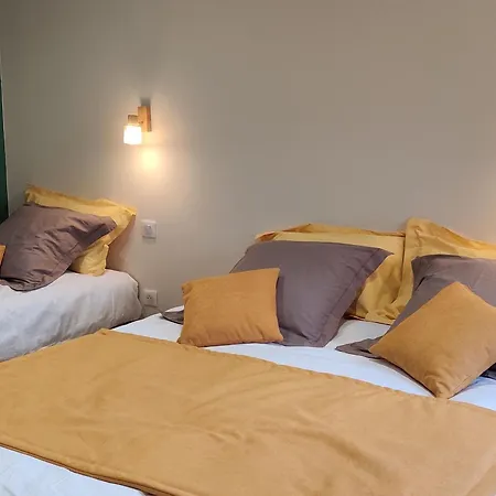 Renove Avec Piscine Interieure, Accessible Pmr, En Plein Coeur Du Bocage Vendeen. - Fr-1-426-536 Cheffois