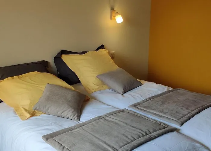 Renove Avec Piscine Interieure, Accessible Pmr, En Plein Coeur Du Bocage Vendeen. - Fr-1-426-536 Cheffois