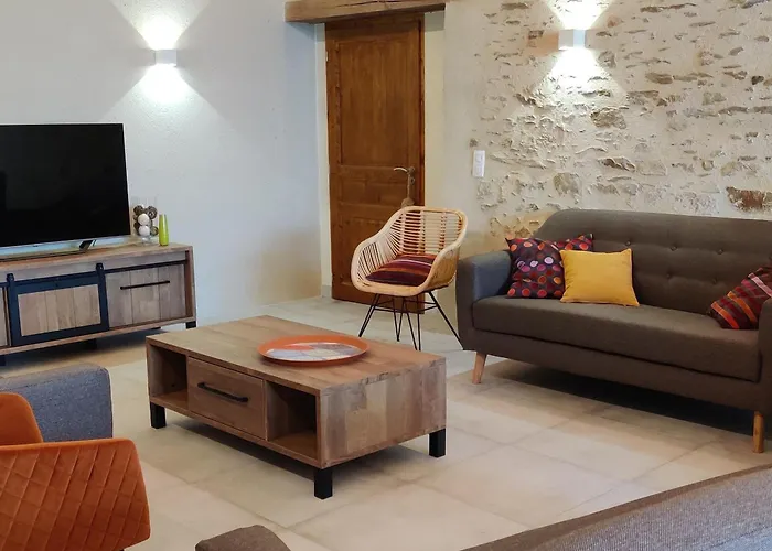 Prázdninový dům Renove Avec Piscine Interieure, Accessible Pmr, En Plein Coeur Du Bocage Vendeen. - Fr-1-426-536 *